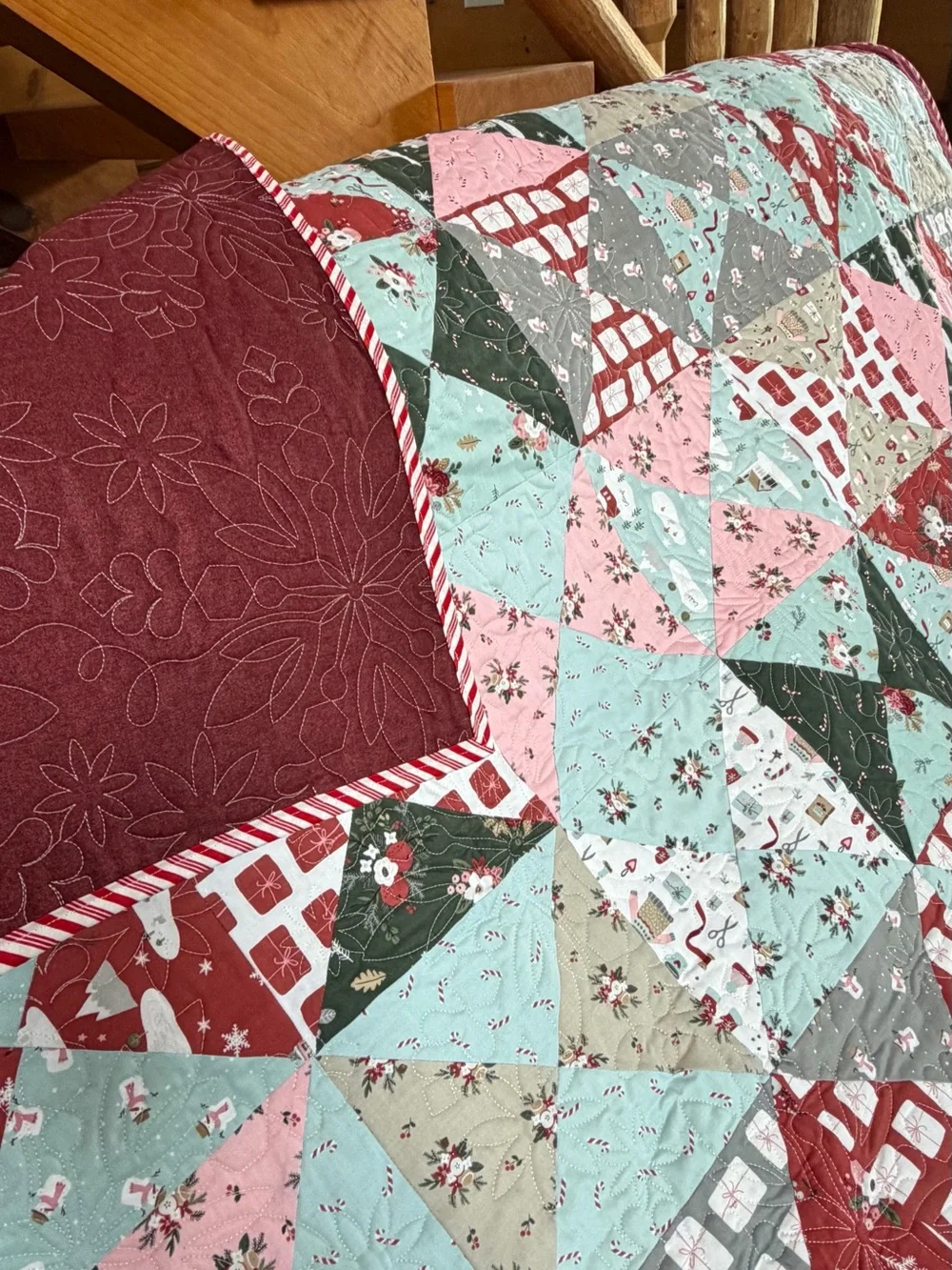Vintage-Inspired Patchwork Quilt Throw in Red, Blue, Pink, Green